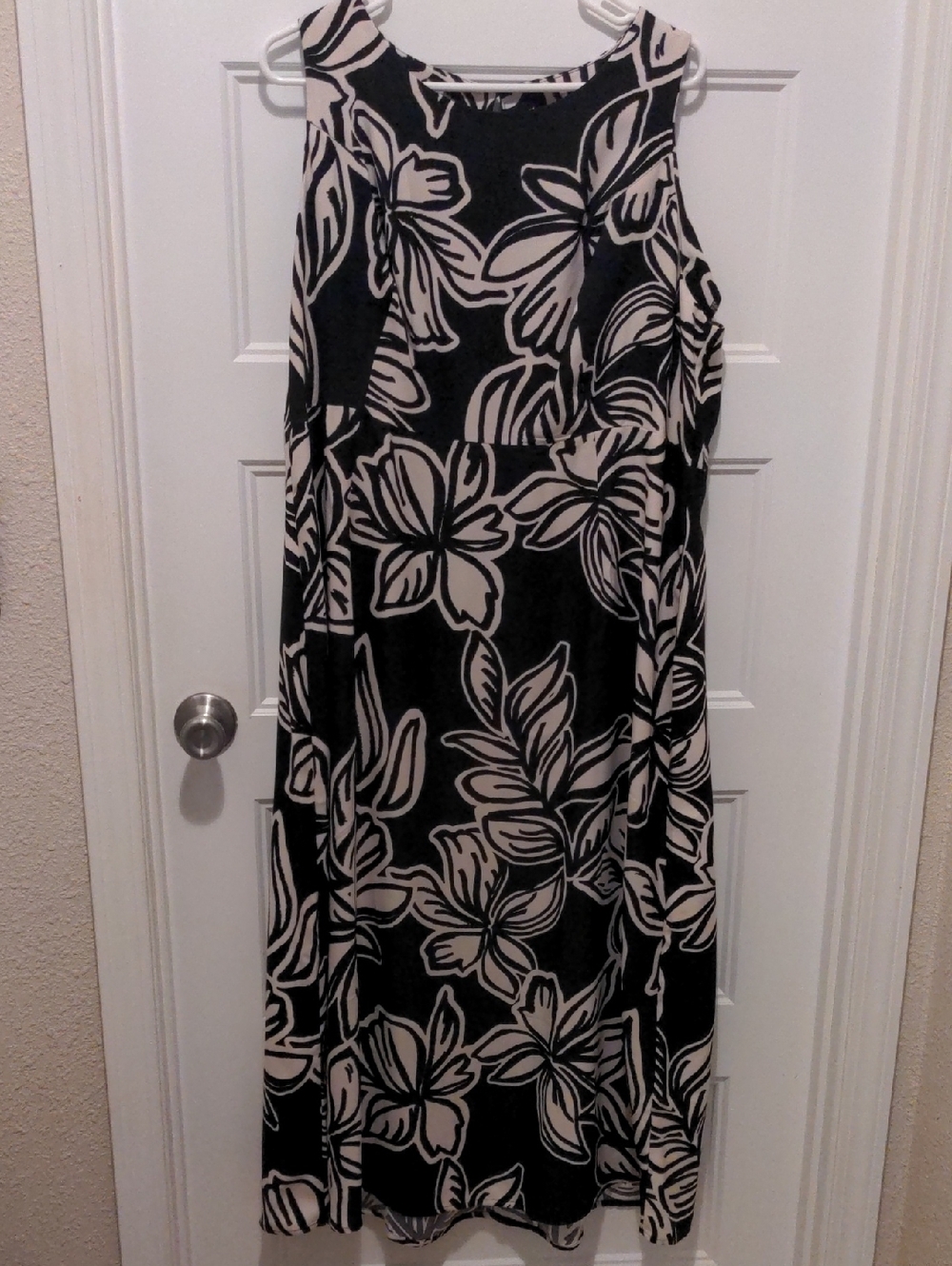 NWT Cato Black White Floral Sleeveless Midi Dress Plus Size 18/20W